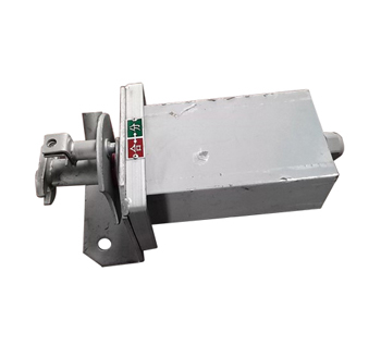 户外隔离开关配手动机构(中性点)